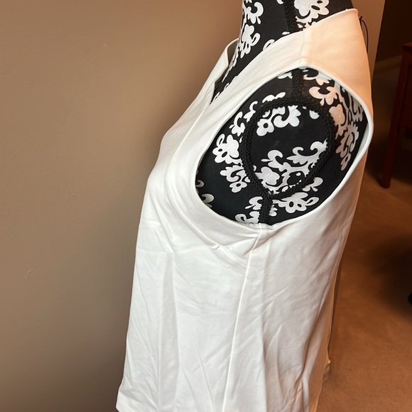 Cabi Duchess Tank (style 6352) - Picture 6 of 13